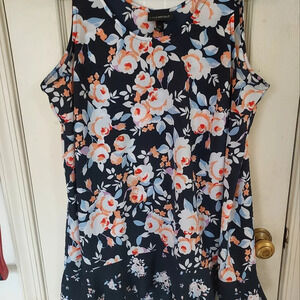 Lane Bryant Navy Floral Sleeveless Blouse Size 14